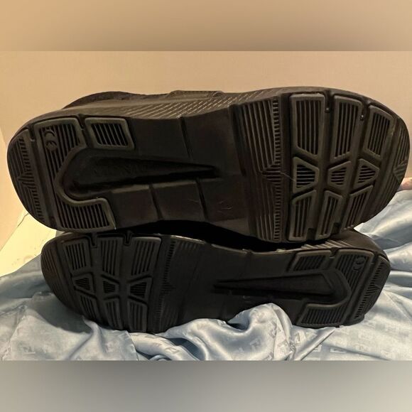 Vionic Dianne Neoprene Slip On Shoes Size 8 Black Rhinestones Comfort - Picture 7 of 7